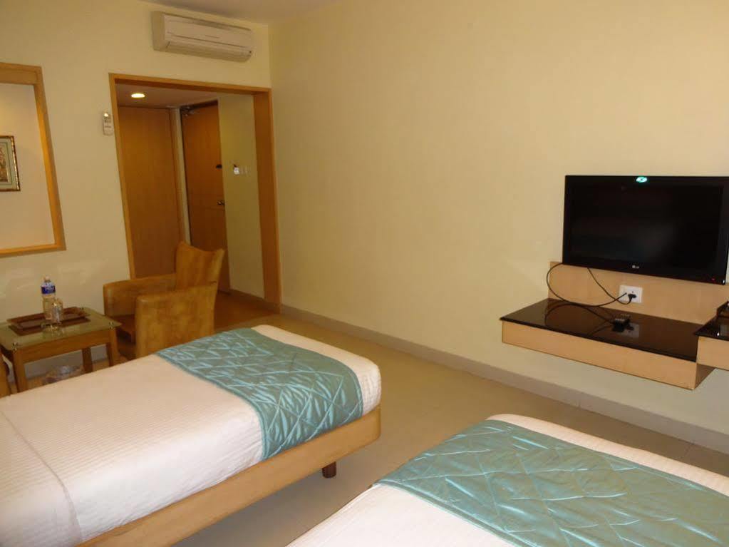 Super Capital O Grand Plaza Otel Coimbatore Dış mekan fotoğraf
