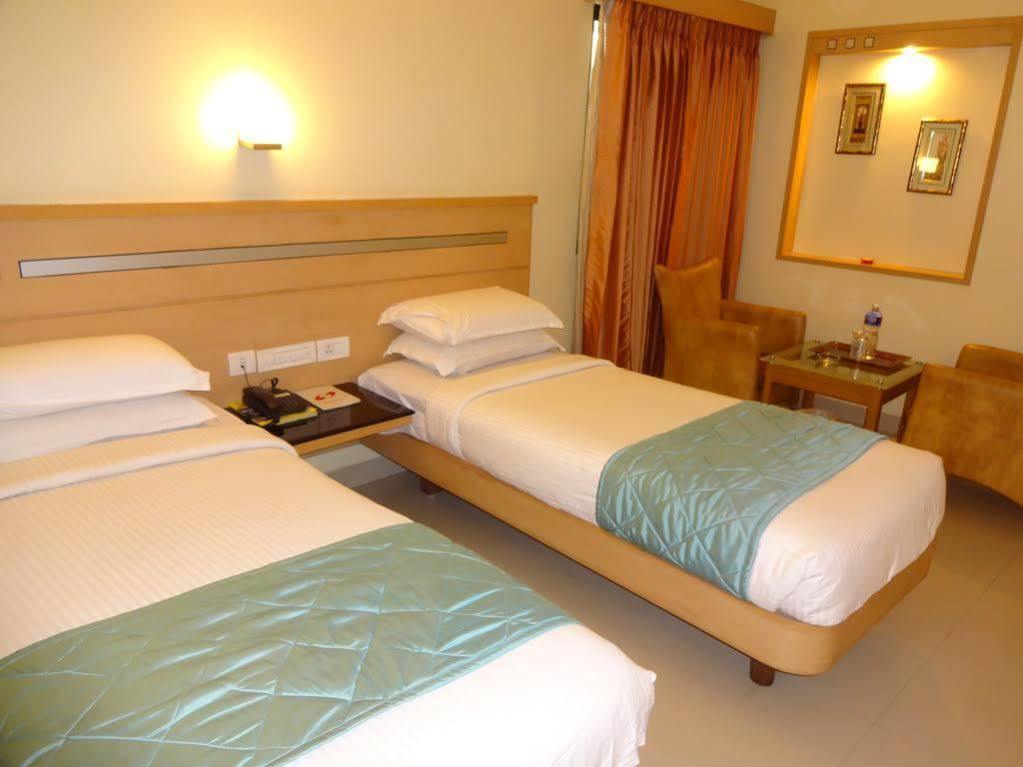 Super Capital O Grand Plaza Otel Coimbatore Dış mekan fotoğraf