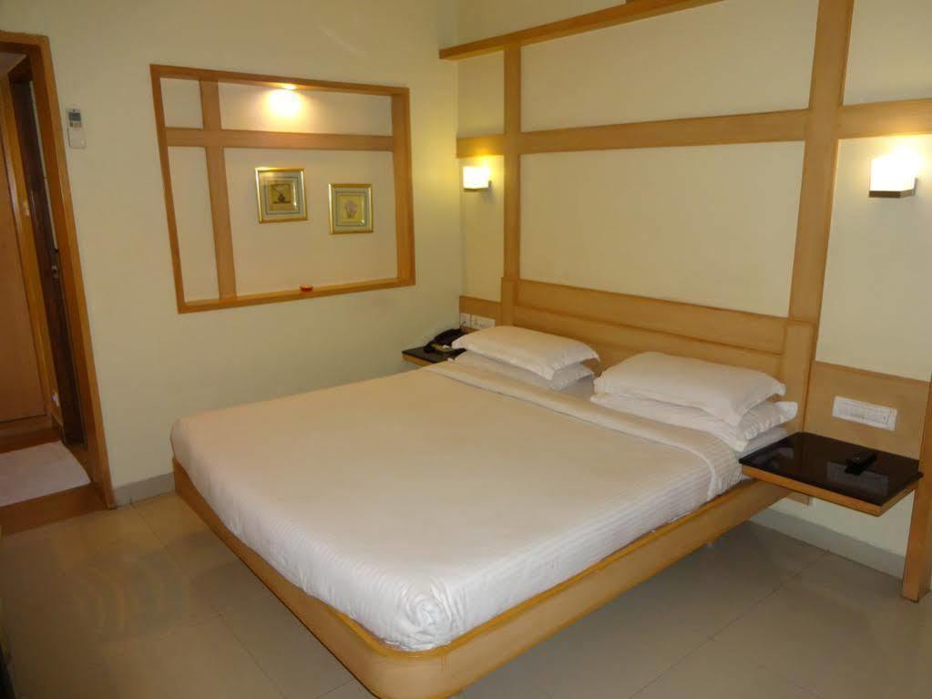 Super Capital O Grand Plaza Otel Coimbatore Dış mekan fotoğraf